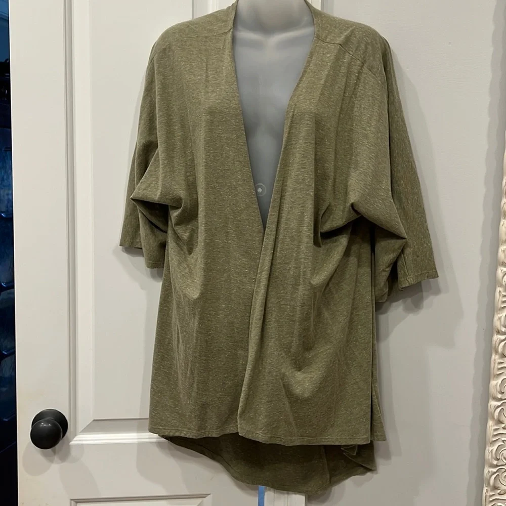 VGUC LuLaRoe Lindsay Kimono Heathered Green Size S - Picture 1 of 2
